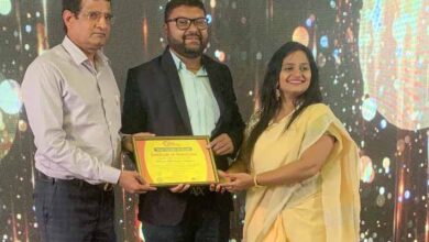 Surat's paparazzi Alnawaz Abjani was honoured by One Step Charitable Trust as “Real Heroes of Surat”